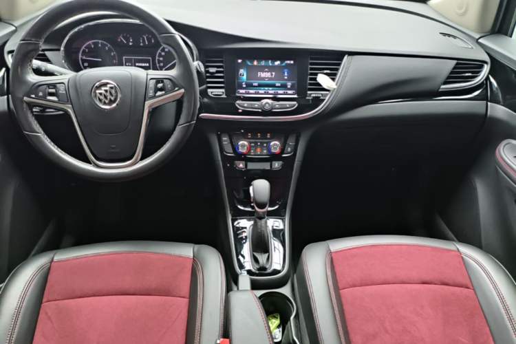 Used Buick Encore 2018 18T Automatic Two-Wheel Drive Urban Elite Model Audio And AC Panel