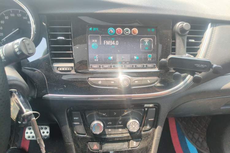 Used Buick Encore 2018 18T Automatic Two-Wheel Drive Urban Leading Model Audio And AC Panel