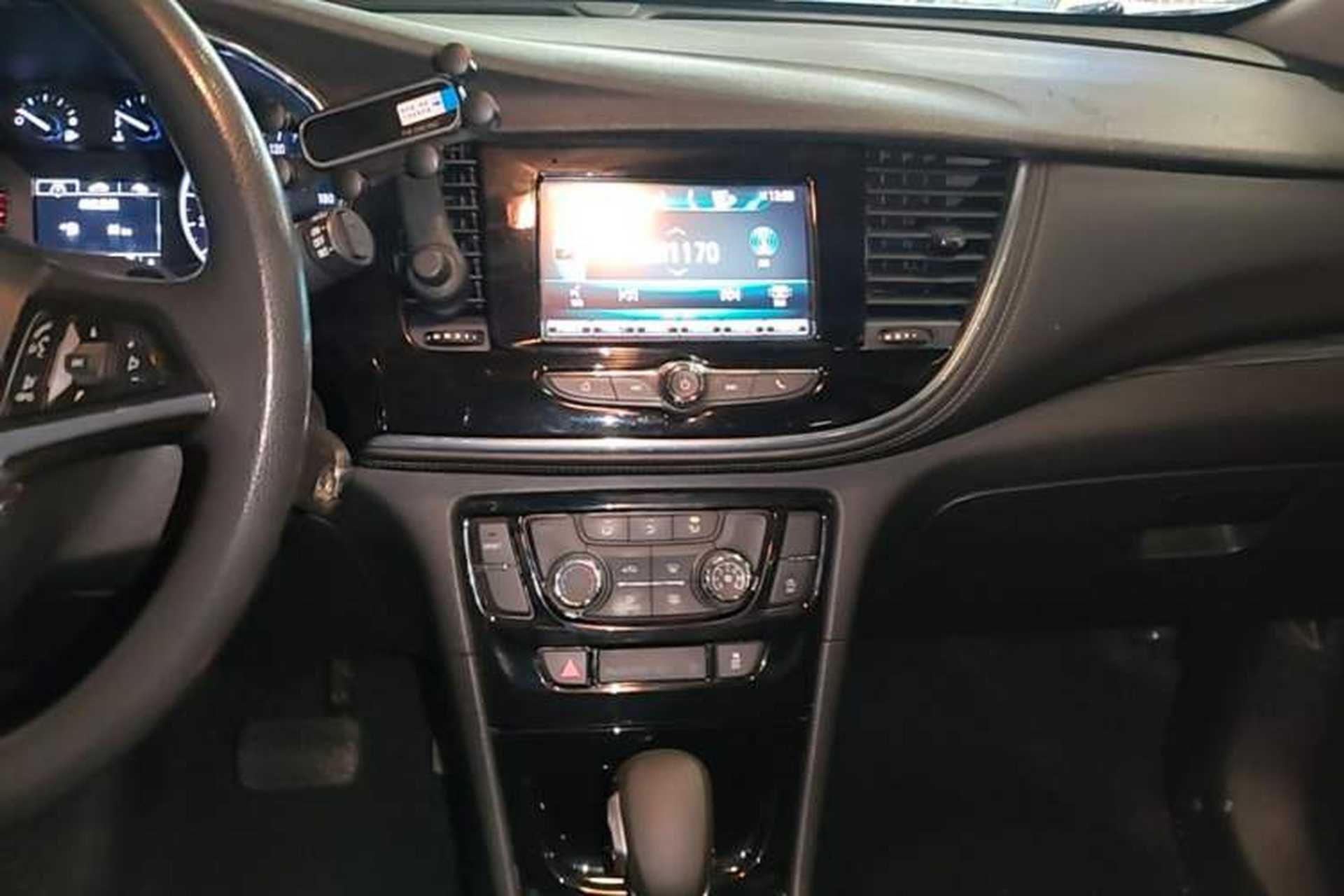 Used Buick Encore 2018 18T Automatic Two-Wheel Drive Urban Leading Model Audio And AC Panel