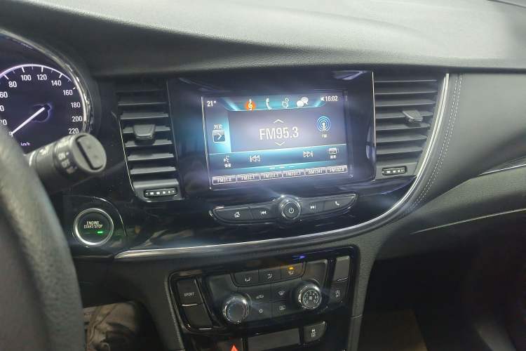 Used Buick Encore 2018 18T Automatic Two-Wheel Drive Urban Fashion Model Audio And AC Panel