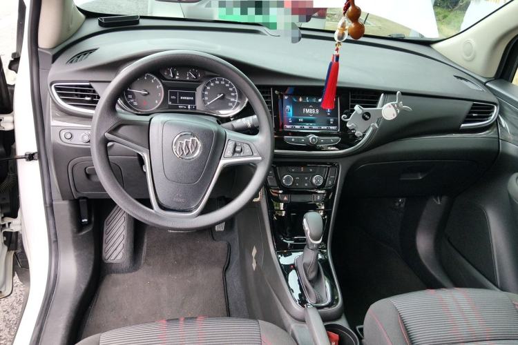 Used Buick Encore 2018 18T Automatic Two-Wheel Drive Urban Leading Model Center Console