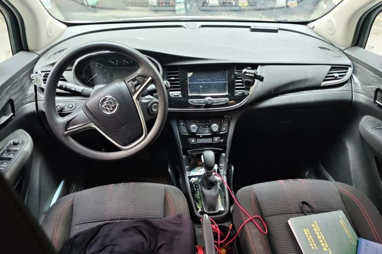 Used Buick Encore 2018 18T Automatic Two-Wheel Drive Urban Leading Model Center Console