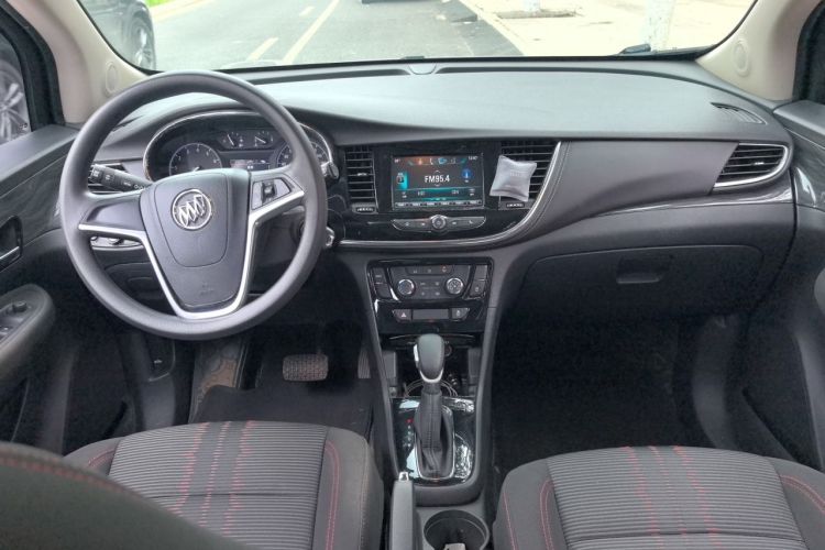 Used Buick Encore 2018 18T Automatic Two-Wheel Drive Urban Leading Model Center Console