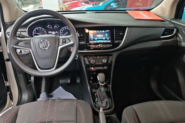Used Buick Encore 2018 18T Automatic Two-Wheel Drive Urban Leading Model Center Console