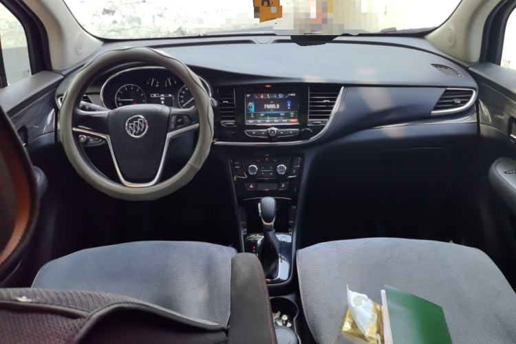 Used Buick Encore 2018 18T Automatic Two-Wheel Drive Urban Fashion Model Center Console