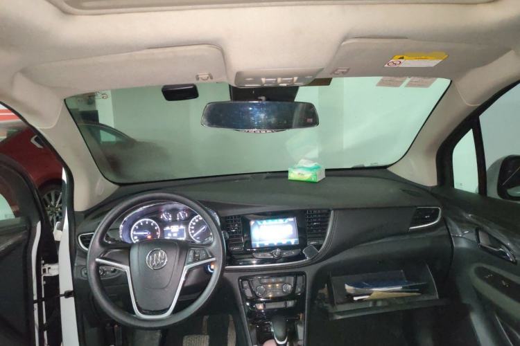 Used Buick Encore 2018 18T Automatic Two-Wheel Drive Urban Leading Model Center Console