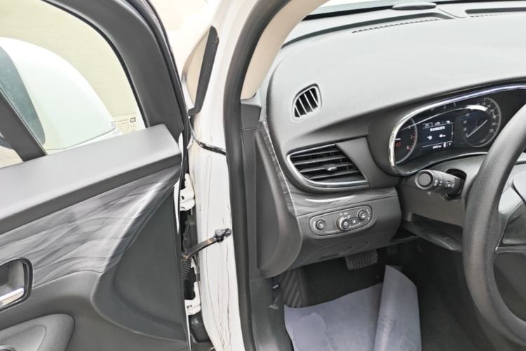 Used Buick Encore 2018 18T Automatic Two-Wheel Drive Urban Leading Model Driver Seat