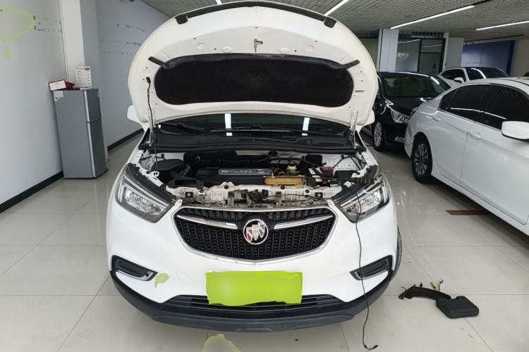 Used Buick Encore 2018 18T Automatic Two-Wheel Drive Urban Fashion Model Engine Bay
