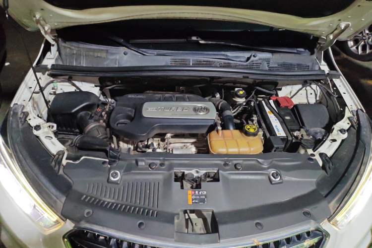Used Buick Encore 2018 18T Automatic Two-Wheel Drive Urban Elite Model Engine Bay
