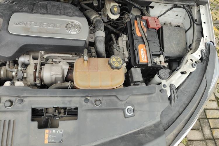 Used Buick Encore 2018 18T Automatic Two-Wheel Drive Urban Leading Model Engine Bay Left