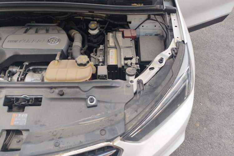 Used Buick Encore 2018 18T Automatic Two-Wheel Drive Urban Leading Model Engine Bay Left