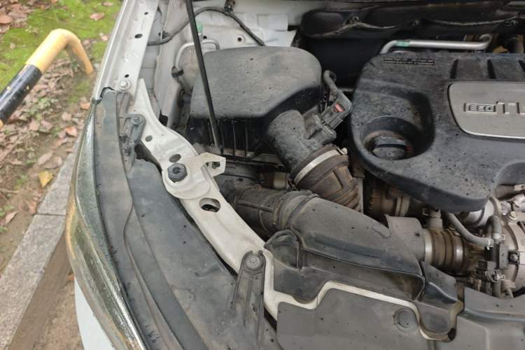 Used Buick Encore 2018 18T Automatic Two-Wheel Drive Urban Leading Model Engine Bay Right