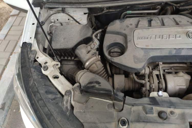 Used Buick Encore 2018 18T Automatic Two-Wheel Drive Urban Leading Model Engine Bay Right