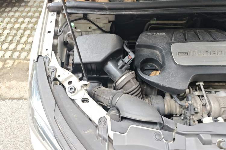 Used Buick Encore 2018 18T Automatic Two-Wheel Drive Urban Leading Model Engine Bay Right