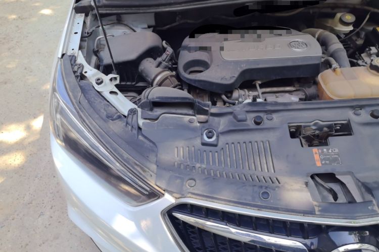 Used Buick Encore 2018 18T Automatic Two-Wheel Drive Urban Fashion Model Engine Bay Right
