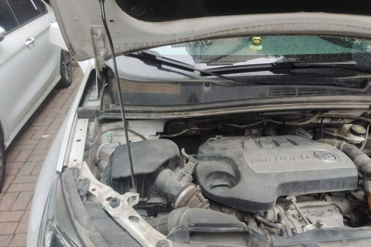 Used Buick Encore 2018 18T Automatic Two-Wheel Drive Urban Leading Model Engine Bay Right