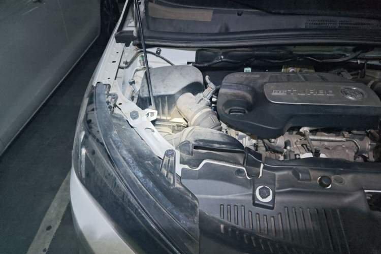 Used Buick Encore 2018 18T Automatic Two-Wheel Drive Urban Leading Model Engine Bay Right