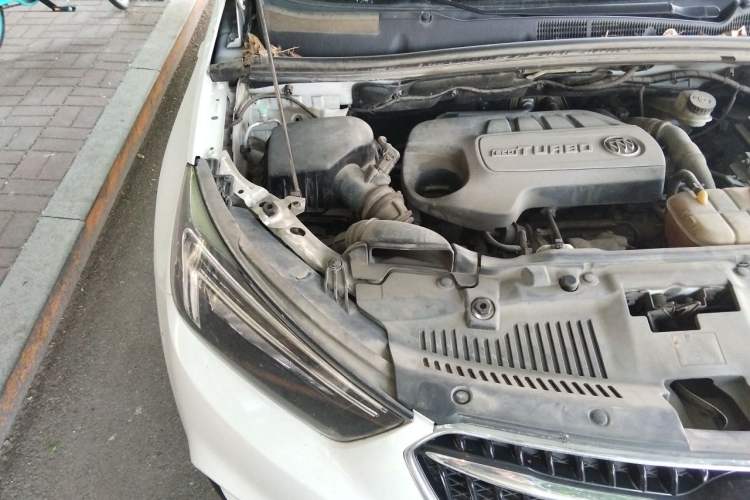 Used Buick Encore 2018 18T Automatic Two-Wheel Drive Urban Fashion Model Engine Bay Right