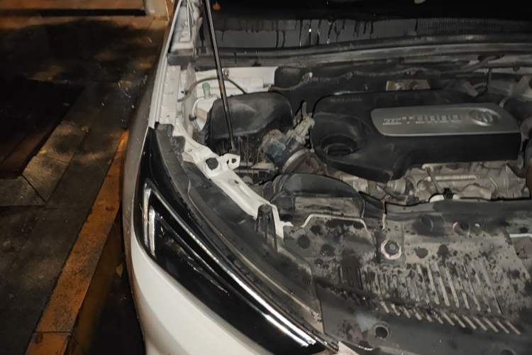 Used Buick Encore 2018 18T Automatic Two-Wheel Drive Urban Leading Model Engine Bay Right