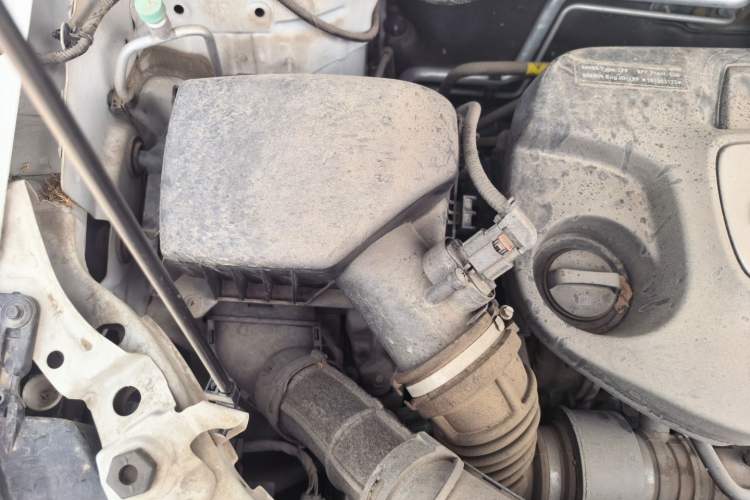 Used Buick Encore 2018 18T Automatic Two-Wheel Drive Urban Leading Model Engine Bay Right
