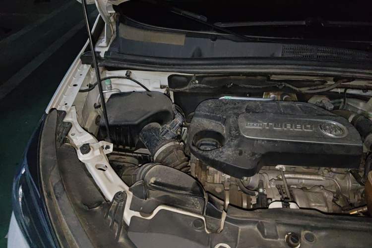 Used Buick Encore 2018 18T Automatic Two-Wheel Drive Urban Leading Model Engine Bay Right