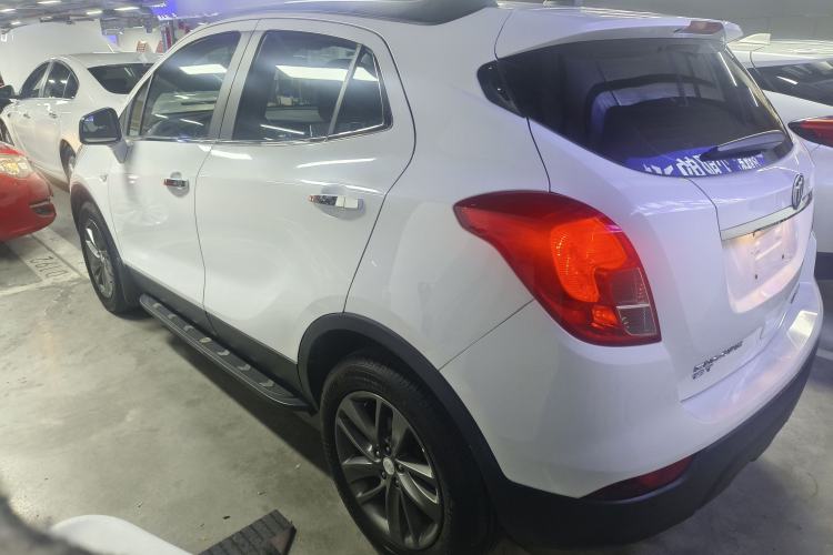 Used Buick Encore 2018 18T Automatic Two-Wheel Drive Urban Fashion Model Exterior 2