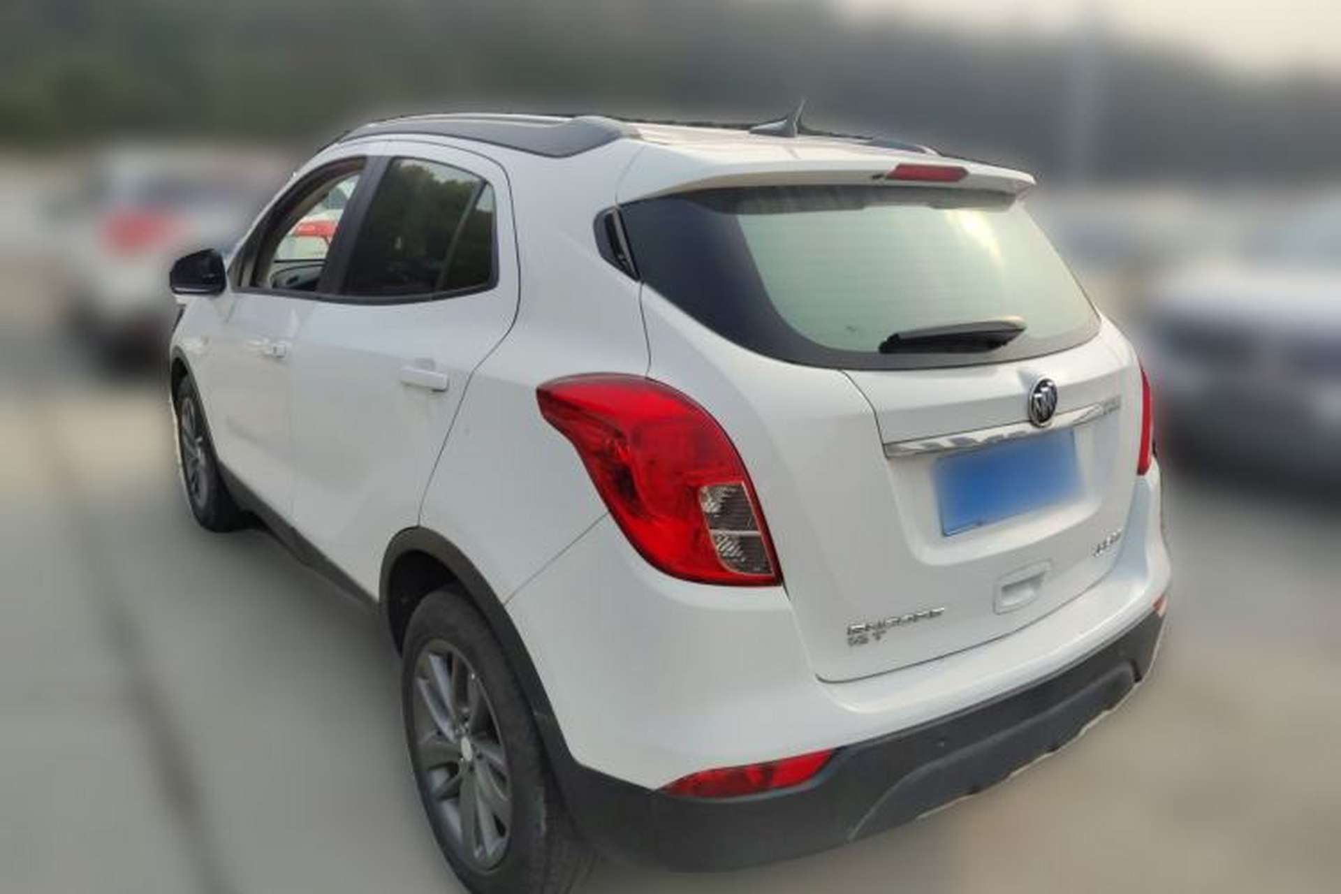 Used Buick Encore 2018 18T Automatic Two-Wheel Drive Urban Leading Model Exterior 3