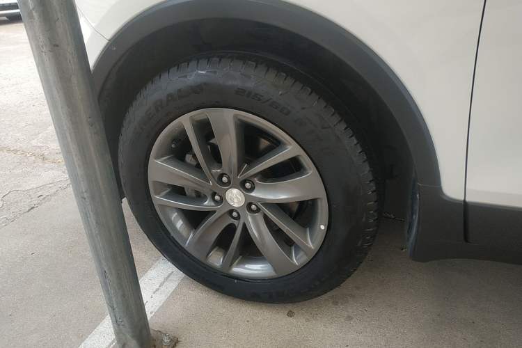 Used Buick Encore 2018 18T Automatic Two-Wheel Drive Urban Leading Model Exterior 4