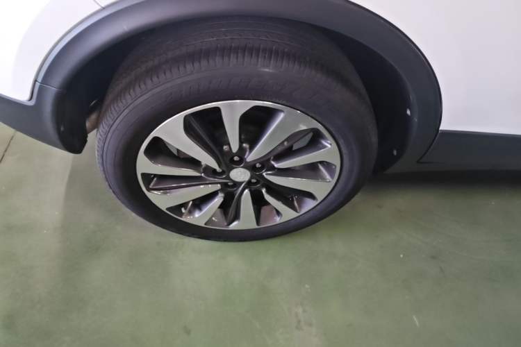 Used Buick Encore 2018 18T Automatic Two-Wheel Drive Urban Elite Model Exterior 5