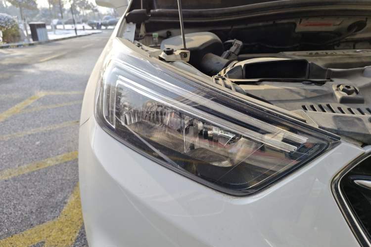 Used Buick Encore 2018 18T Automatic Two-Wheel Drive Urban Leading Model Exterior 6