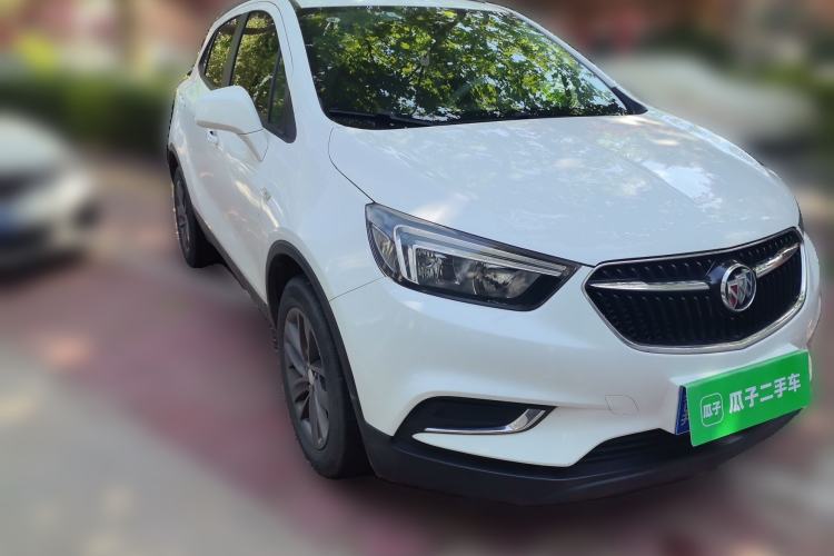 Used Buick Encore 2018 18T Automatic Two-Wheel Drive Urban Fashion Model Front Right 45 Deg