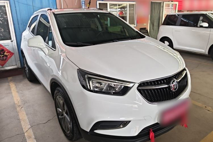 Used Buick Encore 2018 18T Automatic Two-Wheel Drive Urban Leading Model Front Right 45 Deg