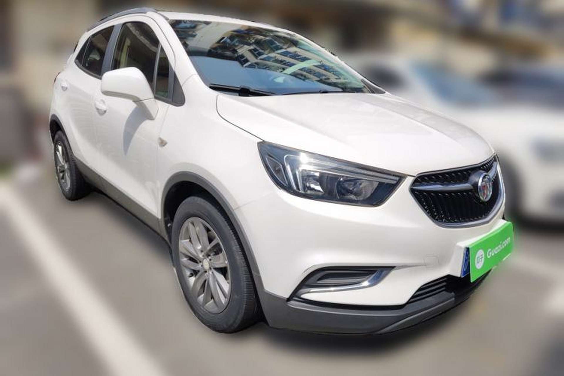 Used Buick Encore 2018 18T Automatic Two-Wheel Drive Urban Leading Model Front Right 45 Deg