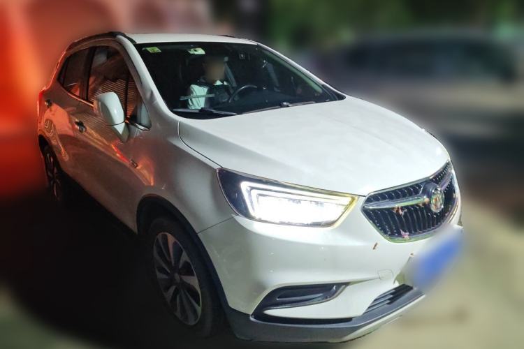Used Buick Encore 2018 18T Automatic Two-Wheel Drive Urban Elite Model Front Right 45 Deg