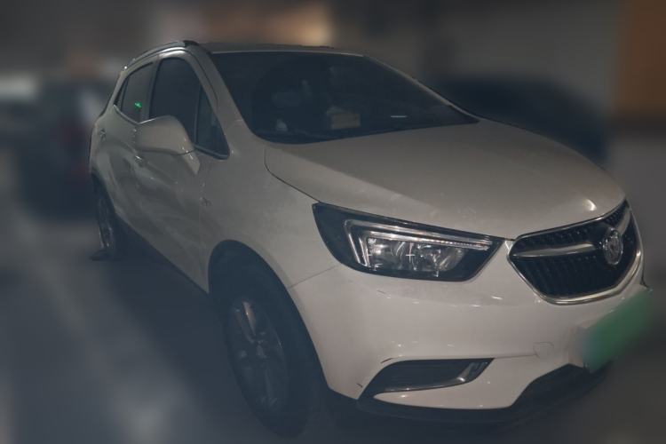 Used Buick Encore 2018 18T Automatic Two-Wheel Drive Urban Leading Model Front Right 45 Deg