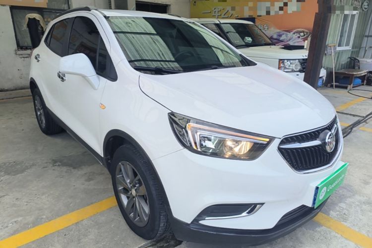 Used Buick Encore 2018 18T Automatic Two-Wheel Drive Urban Leading Model Front Right 45 Deg