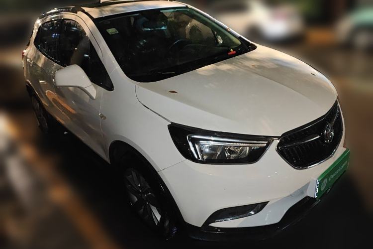 Used Buick Encore 2018 18T Automatic Two-Wheel Drive Urban Leading Model Front Right 45 Deg