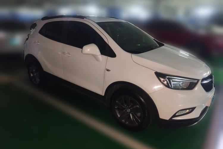 Used Buick Encore 2018 18T Automatic Two-Wheel Drive Urban Leading Model Front Right 45 Deg