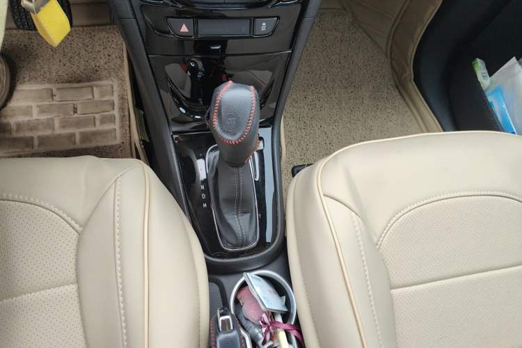 Used Buick Encore 2018 18T Automatic Two-Wheel Drive Urban Leading Model Gear Lever