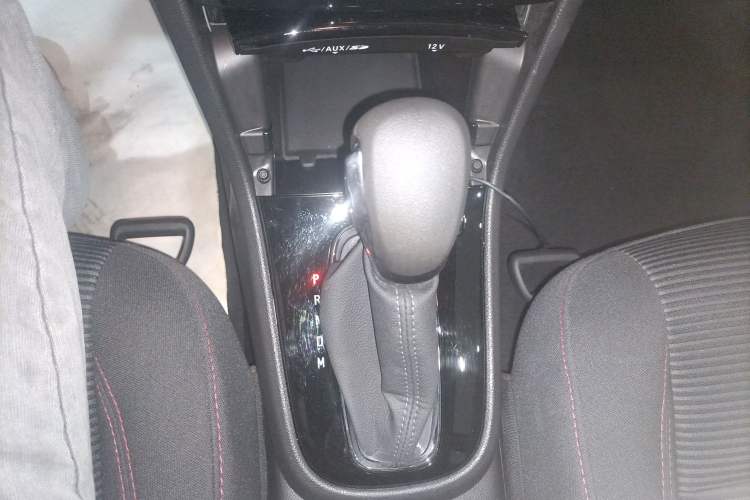 Used Buick Encore 2018 18T Automatic Two-Wheel Drive Urban Leading Model Gear Lever