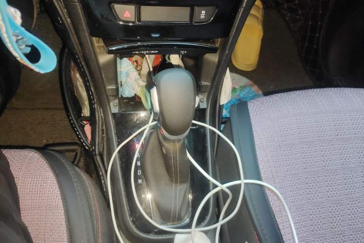 Used Buick Encore 2018 18T Automatic Two-Wheel Drive Urban Leading Model Gear Lever
