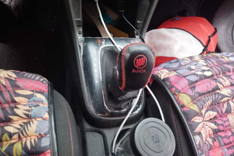 Used Buick Encore 2018 18T Automatic Two-Wheel Drive Urban Leading Model Gear Lever