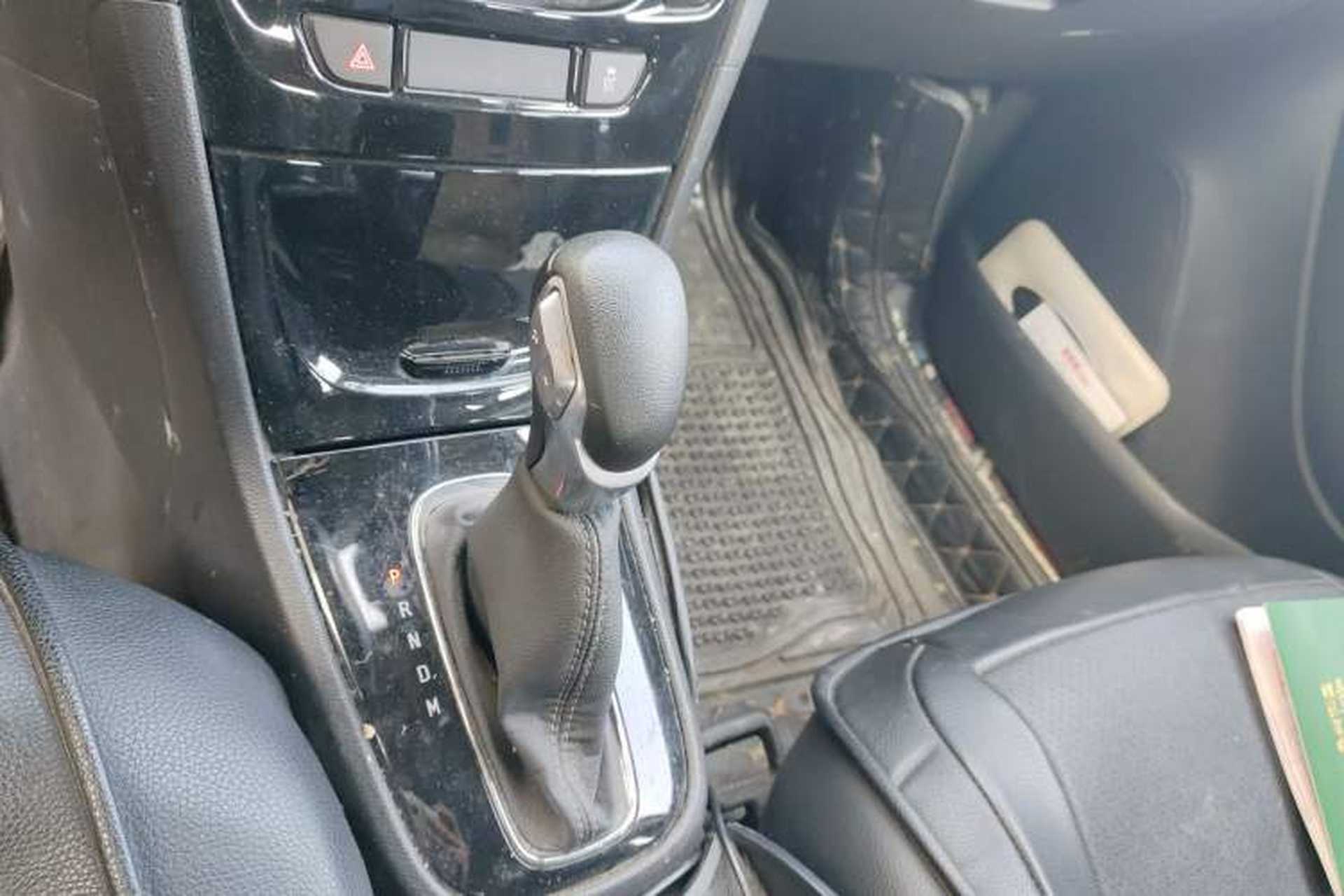 Used Buick Encore 2018 18T Automatic Two-Wheel Drive Urban Leading Model Gear Lever