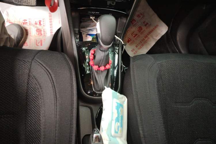 Used Buick Encore 2018 18T Automatic Two-Wheel Drive Urban Leading Model Gear Lever