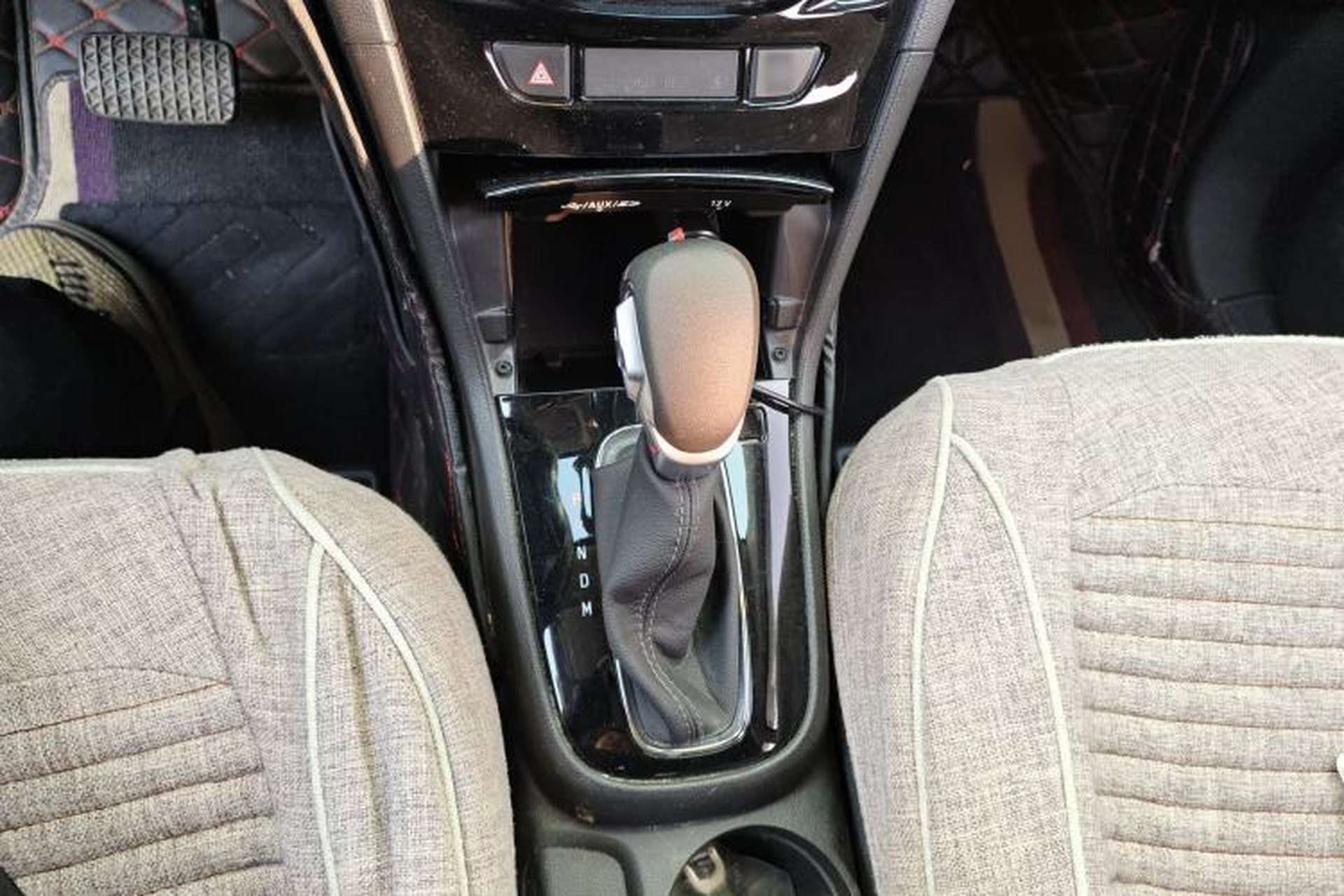 Used Buick Encore 2018 18T Automatic Two-Wheel Drive Urban Leading Model Gear Lever