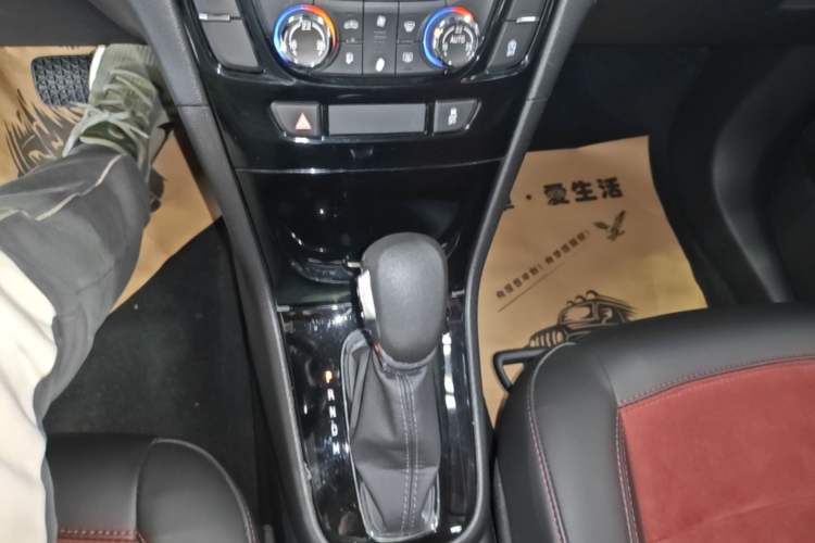 Used Buick Encore 2018 18T Automatic Two-Wheel Drive Urban Elite Model Gear Lever