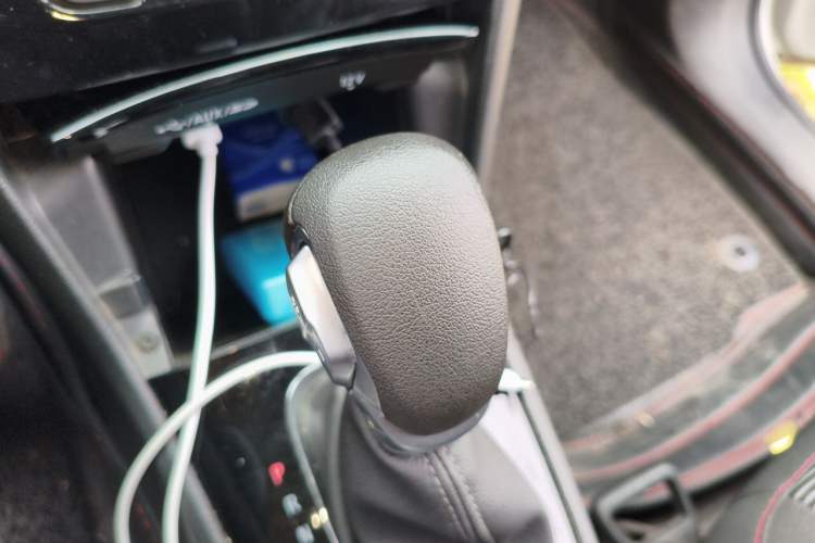 Used Buick Encore 2018 18T Automatic Two-Wheel Drive Urban Leading Model Gear Lever