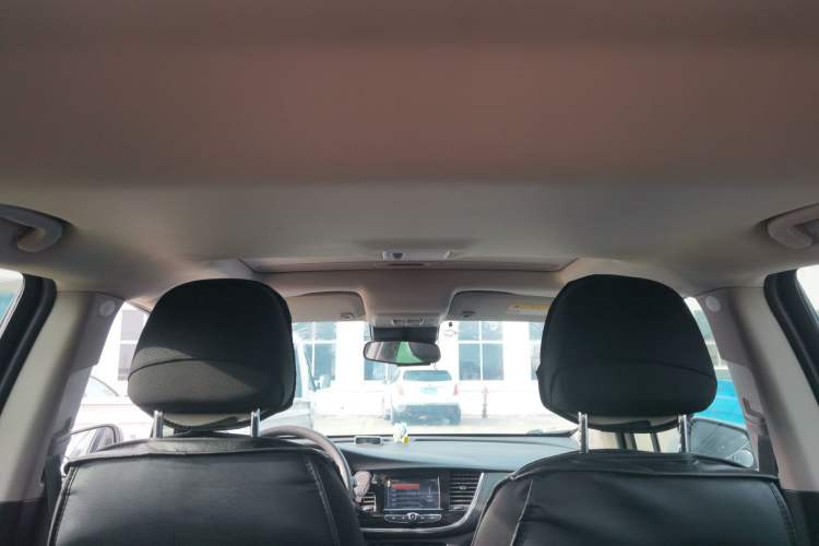 Used Buick Encore 2018 18T Automatic Two-Wheel Drive Urban Leading Model Headliner