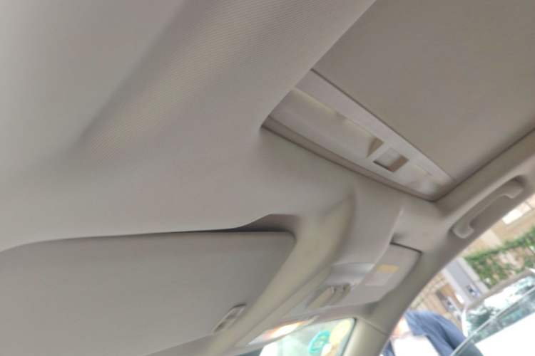 Used Buick Encore 2018 18T Automatic Two-Wheel Drive Urban Elite Model Headliner