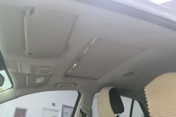 Used Buick Encore 2018 18T Automatic Two-Wheel Drive Urban Leading Model Headliner